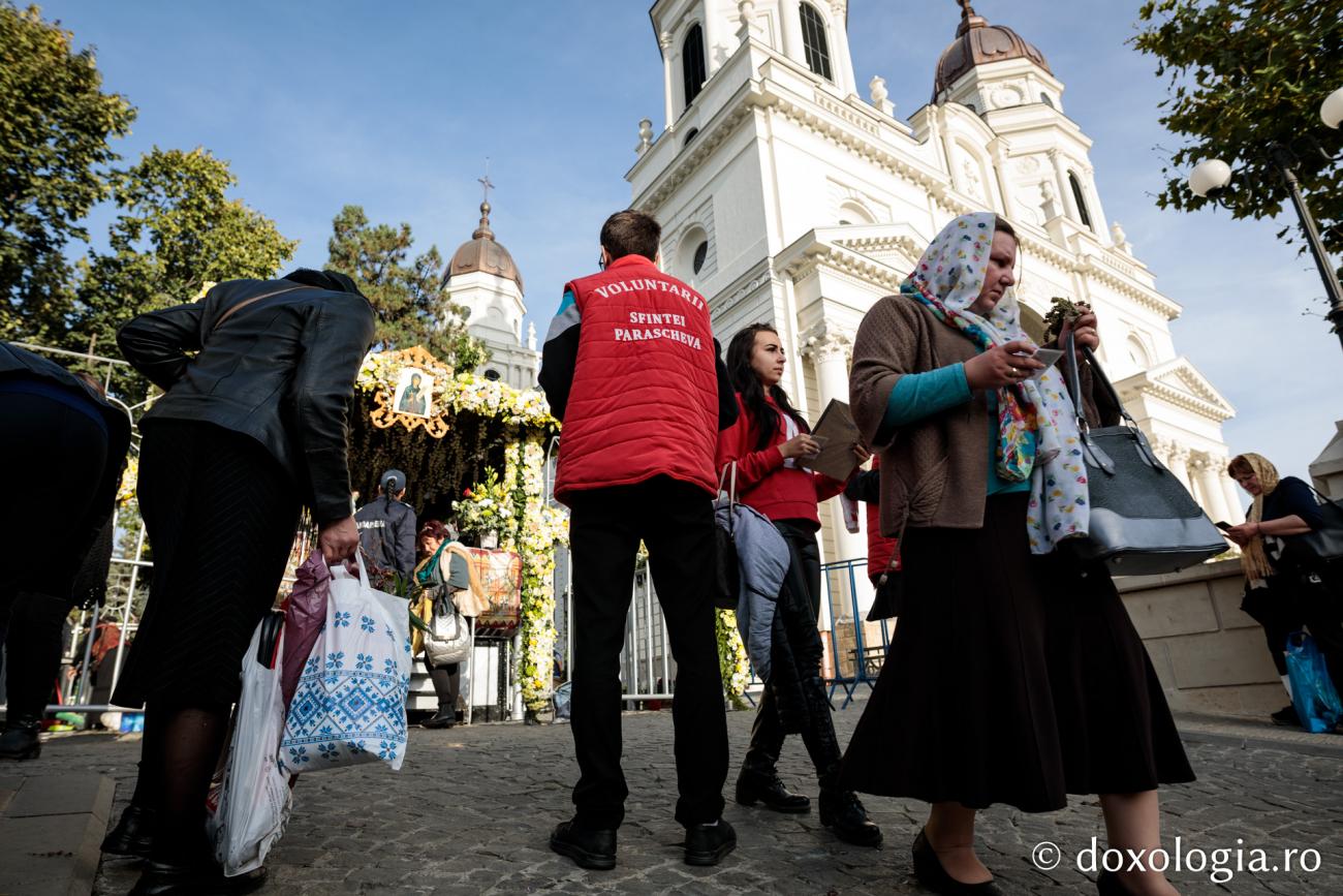 (Foto) Pelerinii – cei mai frumoși rugători către Dumnezeu și Sfinții Săi, 2019